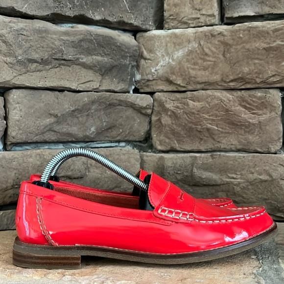 Sperry Seaport Penny Loafer /‎ Red Patent Leather / SZ 7.5 - Picture 1 of 6